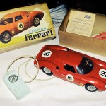 modellino originale in scala Ferrari filoguidata con scatola